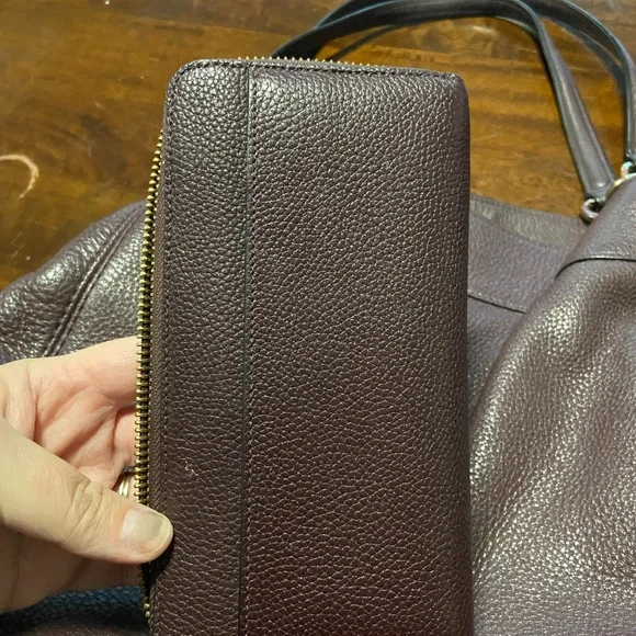 Coach purse and matching wallet - Picture 5 of 10